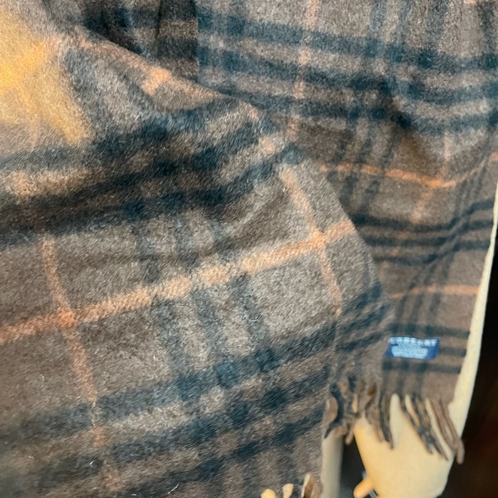 authentic vintage Burberry nova check cashmere scarf (P995) - Picture 4 of 9